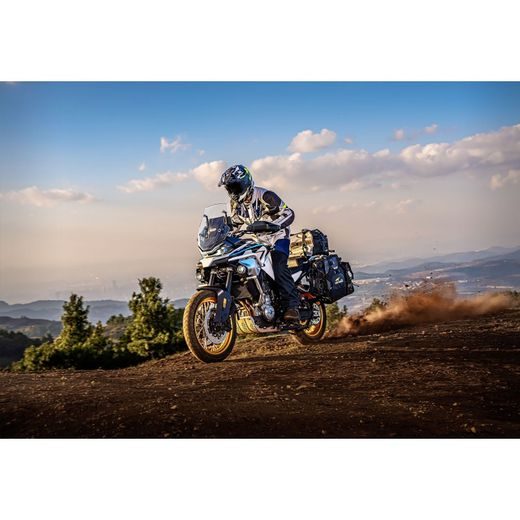 CFMOTO 800MT EXPLORE 2025 BLACK