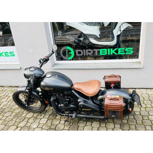 JAWA PÉRÁK + BRAŠNY SHAD DEMO