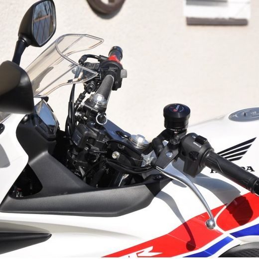 AUTOMATICKÝ MAZACÍ SYSTÉM MOTOCYKLOVÉHO ŘETĚZU COBRRA NEMO 2