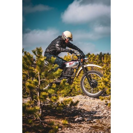 PŘILBA ESO FORTY NINE, CASSIDA (KRÉMOVÁ/ČERNÁ) 2024