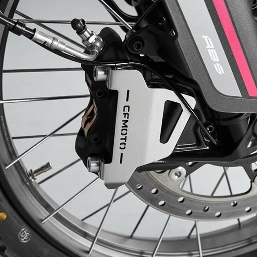 450MT KRYT PŘEDNÍHO BRZDOVÉHO TŘMENU