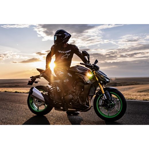 KAWASAKI Z1100 SE MY26 METALLIC MATTE GRAPHENESTEEL GRAY / METALLIC MATTE CARBON GRAY