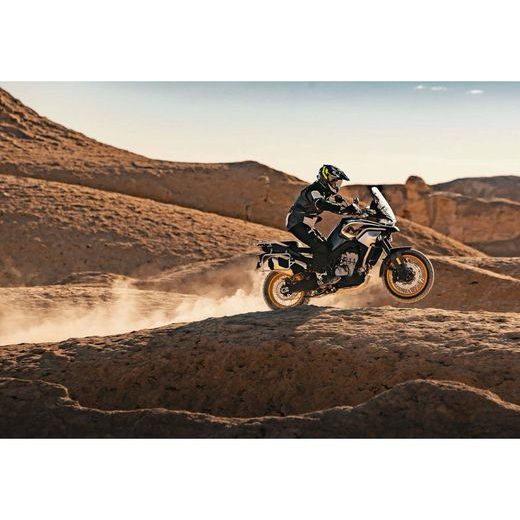 CFMOTO 800MT EXPLORE 2025 BLACK