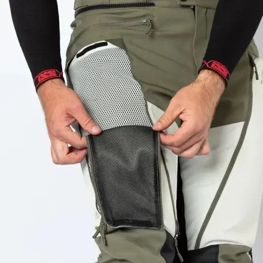IXS PÁNSKÉ TEXTILNÍ MOTO KALHOTY VENTURE-AIR 1.0 SVĚTLE ŠEDÁ-OLIVOVÁ