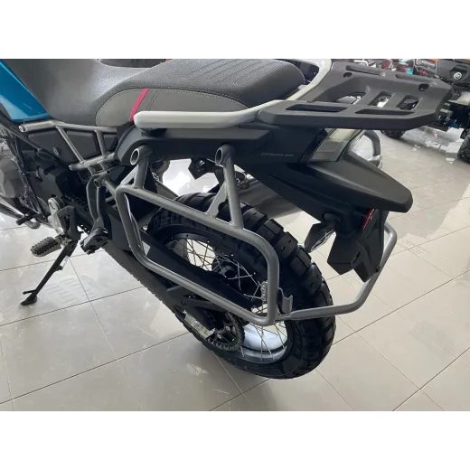 CFMOTO 450MT DRŽÁKY BOČNÍCH KUFRŮ A BRAŠEN CFMOTO/WESTWIND