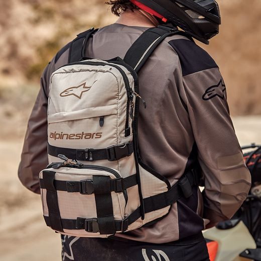 ALPINESTARS BATOH TECHDURA TACTICAL (ŠEDÁ/ČERNÁ, CELKOVÝ OBJEM AŽ 9 L) 2024