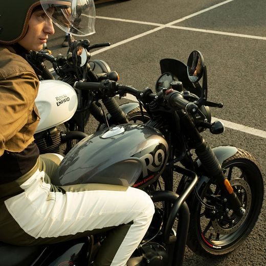 ROYAL ENFIELD HNTR 350 REBEL BLUE