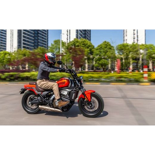 QJMOTOR SRV 550 ST ORANŽOVÁ