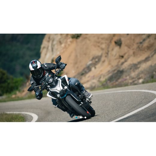 CFMOTO 450NK NEBULA WHITE E5+