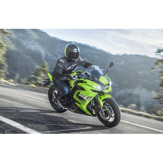 KAWASAKI NINJA 650 MY26 METALLIC MATTE GRAPHENESTEEL GRAY / METALLIC FLAT SPARK BLACK