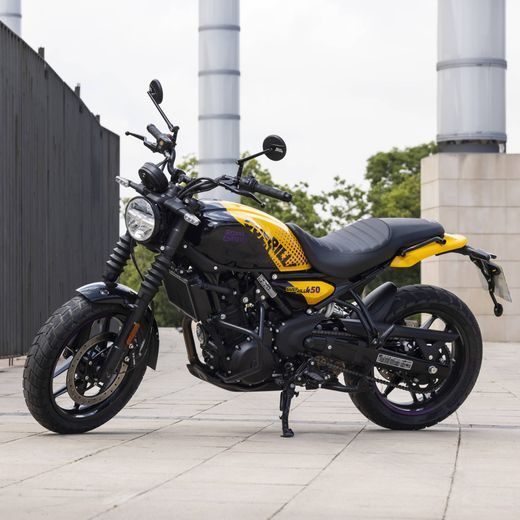 ROYAL ENFIELD GUERRILLA 450 PLAYA BLACK