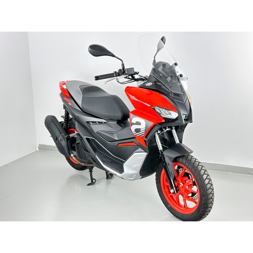 ČIRÝ VYSOKÝ PLEXI ŠTÍT WRS APRILIA SR GT 125/200