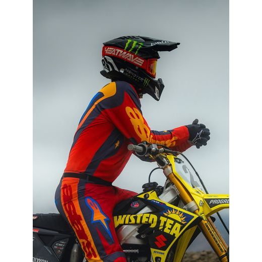 KALHOTY RACER HUNT, ALPINESTARS (ČERVENÁ/TMAVĚ ŠEDÁ/GRADIENT) 2027