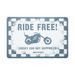 PLECHOVÁ CEDULE RIDE FREE, OXFORD (BÍLÁ/ČERNÁ, ROZMĚR 30 X 20 CM)