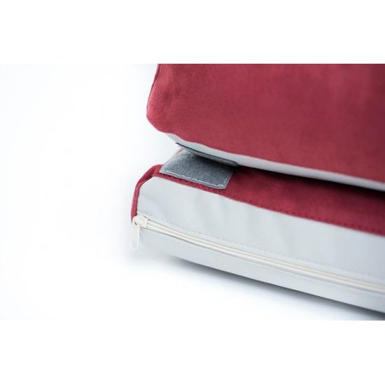 Aminela pelíšek s okrajem 120x80cm Half and Half červená/světle šedá + čistící ubrousky ZDARMA