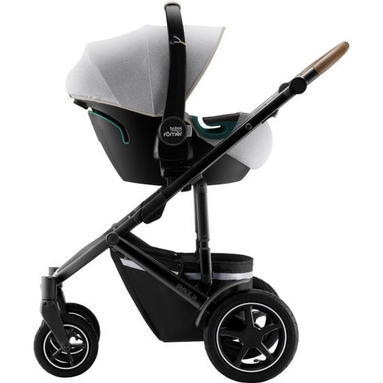 BRITAX RÖMER Baby-Safe 3 i-Size 2024