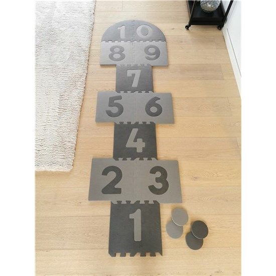 BabyDan Skákací panák - podložka puzzle 90x90cm