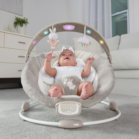 Ingenuity Lehátko vibrující s melodií a světlem Twinkle Tails™ 0m+, do 9 kg