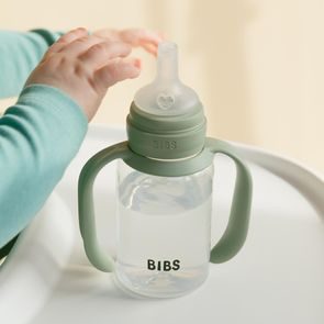 BIBS Hrnek se silikonovým pítkem 150ml BLUSH 6m+