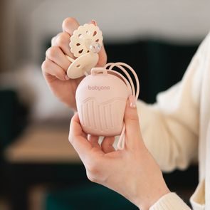 BabyOno Silikonové pouzdro na dudlíky RŮŽOVÁ