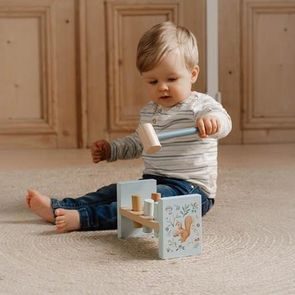 Janod Cofetti Dřevěná rumbakoule "činka"