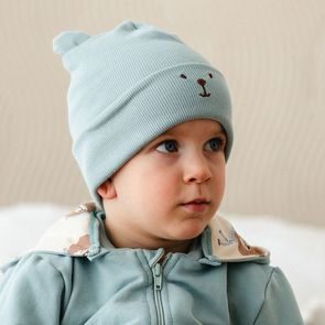 Eevi Čepička s oušky žebrovaná Beary Cool ŠALVĚJOVÁ