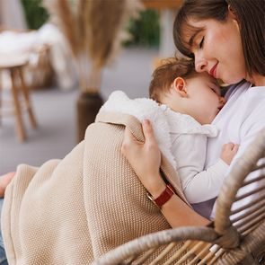 BabyOno Pletená dětská deka s beránkem RŮŽOVÁ