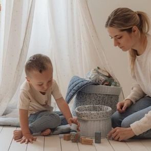 Janod Cofetti Dřevěná rumbakoule "činka"