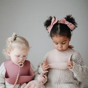 BIBS Silikonový bryndák BLUSH