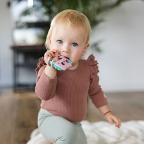 Suavinex Kousátko hudební klíče ŽLUTÉ