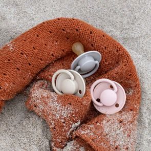 BIBS De Lux Dudlíky kaučuk kulaté 0-6m 2ks Woodchuck/Blush