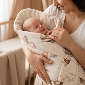 PINOKIO Letní body opalovačky Tres Bien puntíky STARORŮŽOVÁ