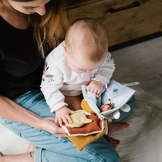 Little Dutch Plyšová knížka malá Květiny a motýli