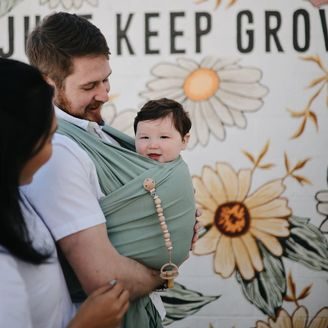 Mushie Klip na dudlík Eva PALE TAUPE