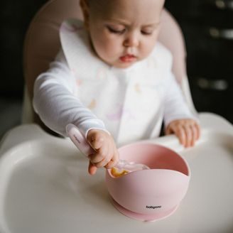 Mushie Silikonové prostírání PINK CONFETTI