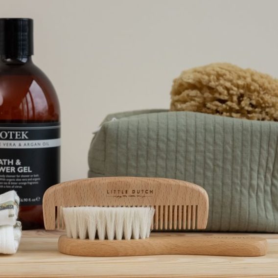 Little Dutch Dětský hřeben a kartáč dřevěný