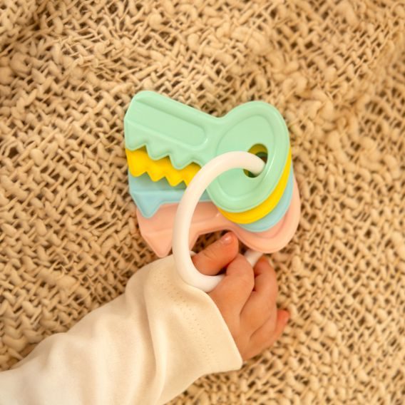 Akuku Chrastítko Klíče PASTELOVÉ