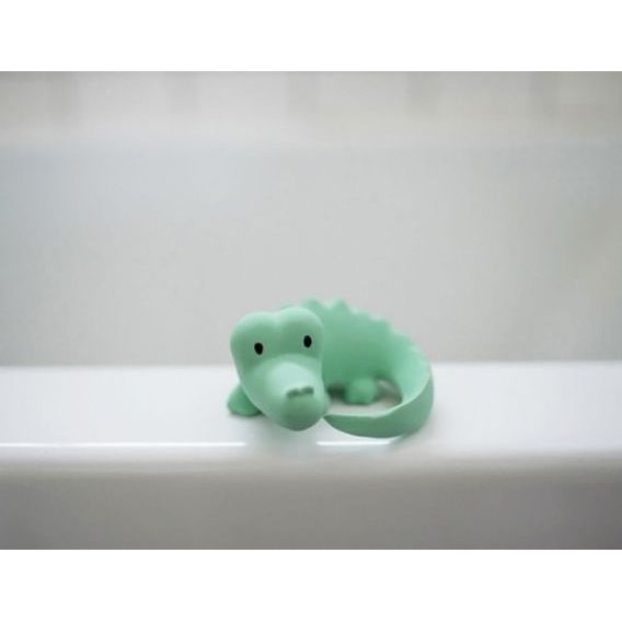 Tikiri Safari Chrastítko/kousátko z přírodní gumy KROKODÝL NEW