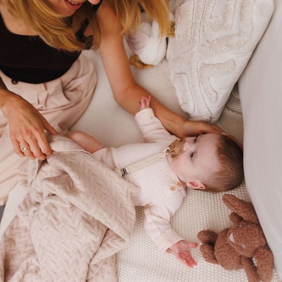 BabyOno Pletená dětská deka z merino vlny SVĚTLE BÉŽOVÁ