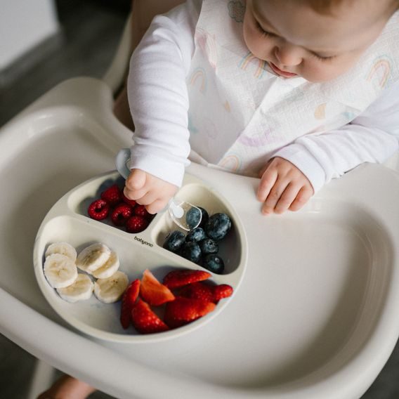 BabyOno Silikonový dělený talíř s přísavkami BÉŽOVÁ