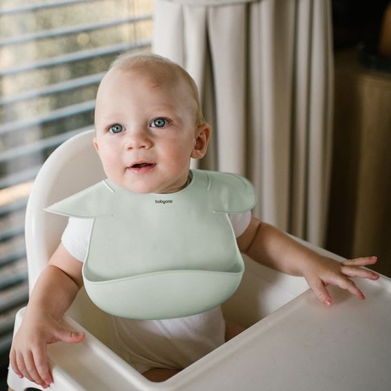 BabyOno Silikonový bryndák s kapsou ZELENÝ