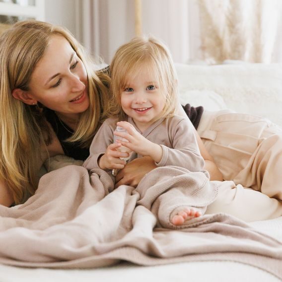 BabyOno Pletená dětská deka s plyšovou podšívkou BÉŽOVÁ