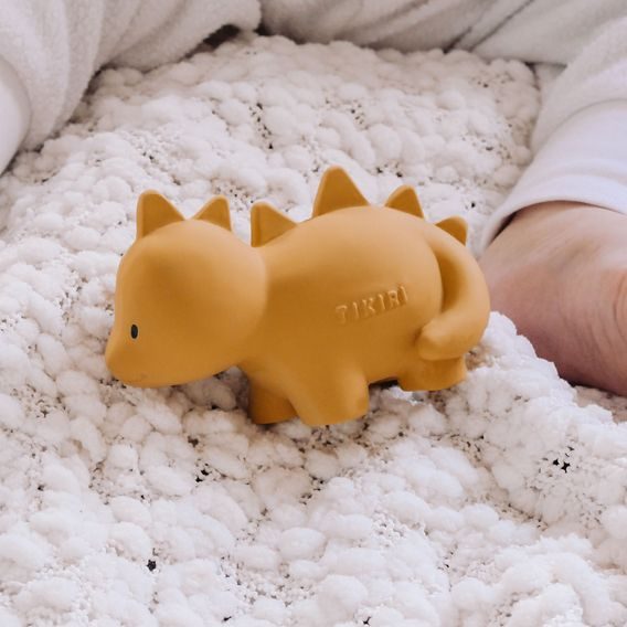 Tikiri Dinos Chrastítko/kousátko z přírodní gumy STEGO