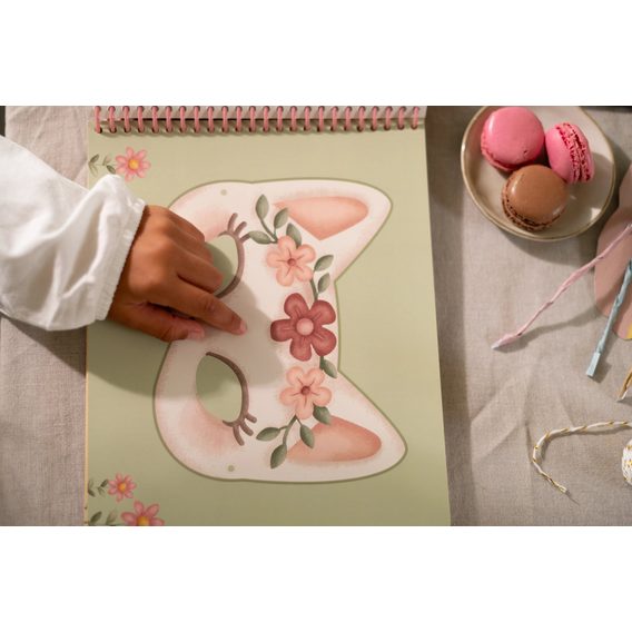 Little Dutch Kniha s vystřihovacími maskami Rosa