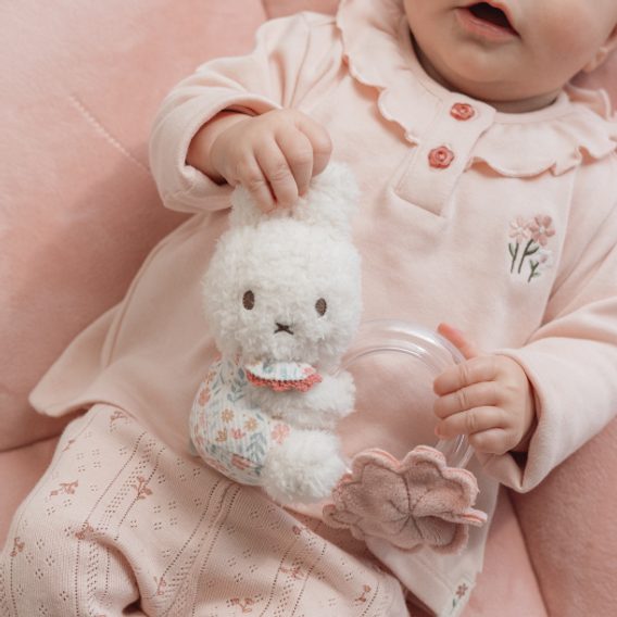 Little Dutch Chrastítko s korálky králíček Miffy Lucky Blossom