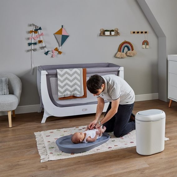 SHNUGGLE Eco Touch Koš na plenky - White/Grey