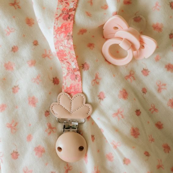 Elodie Details Klip na dudlík - River Rose
