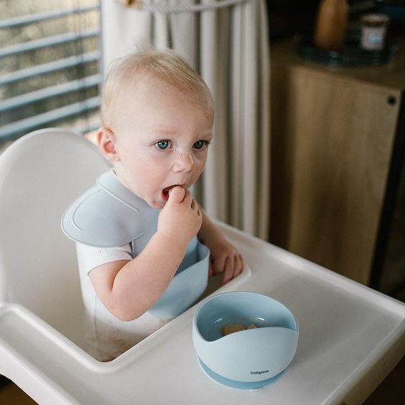 BabyOno Silikonový bryndák s kapsou MODRÝ