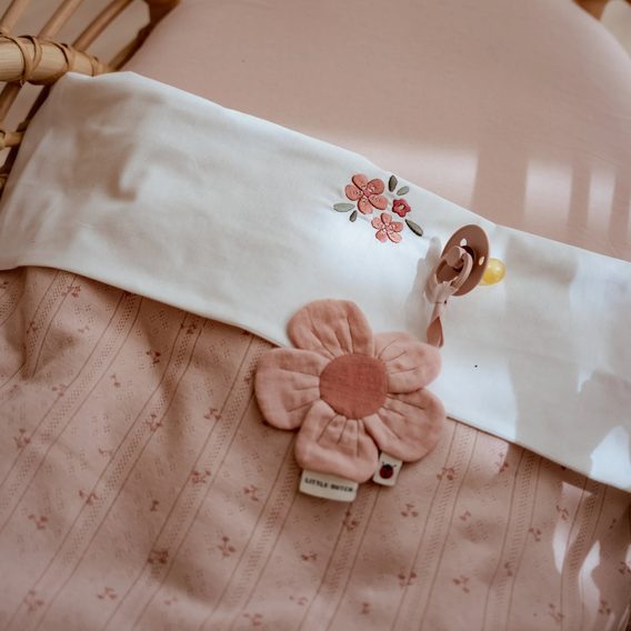 Little Dutch Muchláček na dudlík Květina Fairy Garden