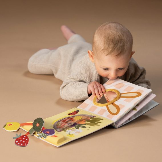 Taf Toys Knížka s aktivitami Garden My 1st Busy Book